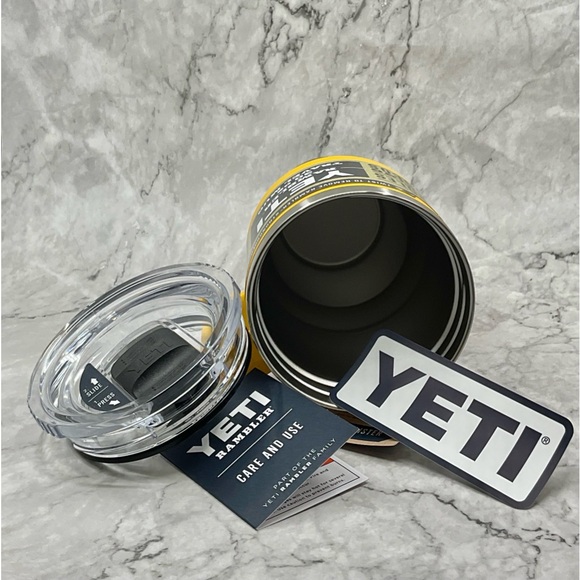 YETI RAMBLER TRAVEL MUG 30oz WITH MAGSLIDER LID STAINLESS STEEL YELLOW - Picture 2 of 2